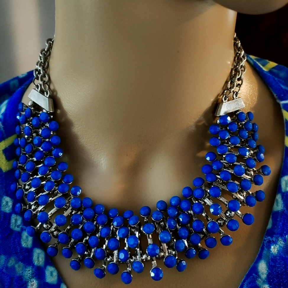 Stunning Vintage Necklace 25$